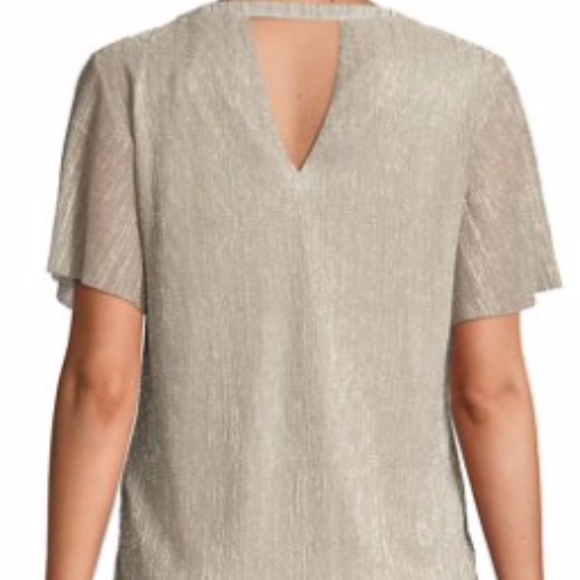 **HP** NWT! Vero Moda Metallic Overlay Top - Picture 2 of 8